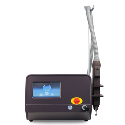 La macchina su ordinazione di rimozione del tatuaggio del laser da 755 picosecondi per il sopracciglio delle lentiggini rimuove