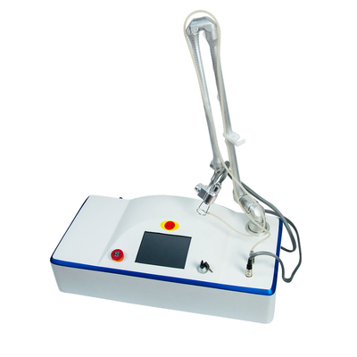 macchina frazionaria Vaginal Tightening Equipment del laser di CO2 portatile 220V