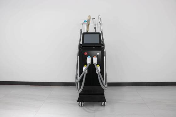 Macchina di bellezza verticale 4 in 1 Dispositivo di bellezza multifunzionale e sistema di depilazione laser