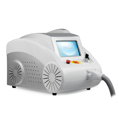 Portatile Q Switched Nd Yag Rimozione del tatuaggio Laser Carbon Peeling Skin Whting Beauty Machine