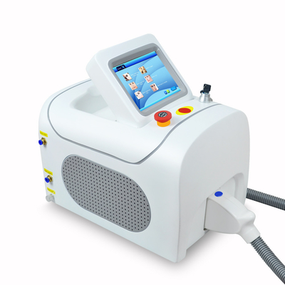 Rimozione del tatuaggio portatile a 3 lunghezze d'onda 1064nm Q Switched Nd Yag Laser Machine