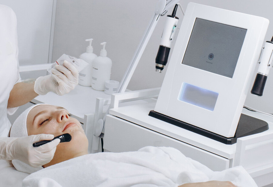 3 in 1 Peeling a getto di ossigeno Infusione Facelifting Cosmetico Stringing Beauty Skin Care CO2 Bubble Oxygenation Exfoliate Oxygen Facial Machine