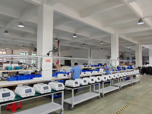 Macchina portatile a due maniglie multifunzionale per la bellezza Fusione plasmatica Trattamento dell'acne, dimorizzazione della pigmentazione e riparazione della pelle.